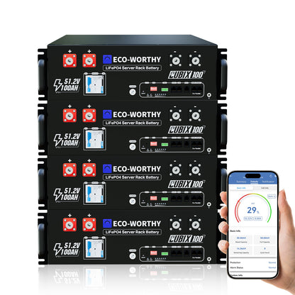Sistema di accumulo con quattro batterie LiFePO4 ECO-WORTHY impilate e controllo remoto tramite app.